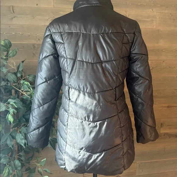 Michael Kors fleece-lined heavyweight puffer jacket with pink /rose gold trim - Picture 6 of 12